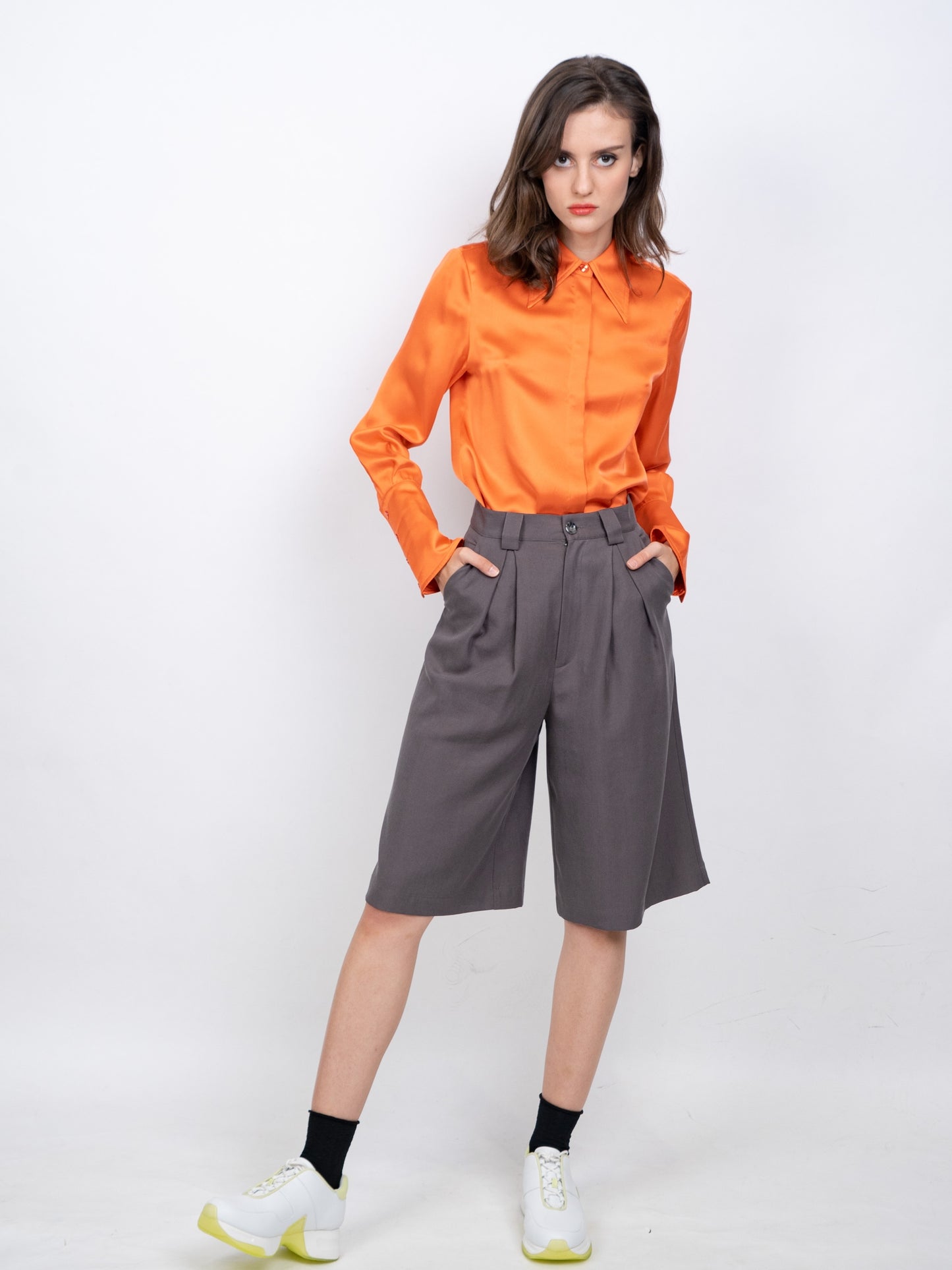 gbolsos Ruched Knee Length Suit Shorts, Solid Wide Leg Pleat Front Tailored Shorts With Pockets, Women's Clothing