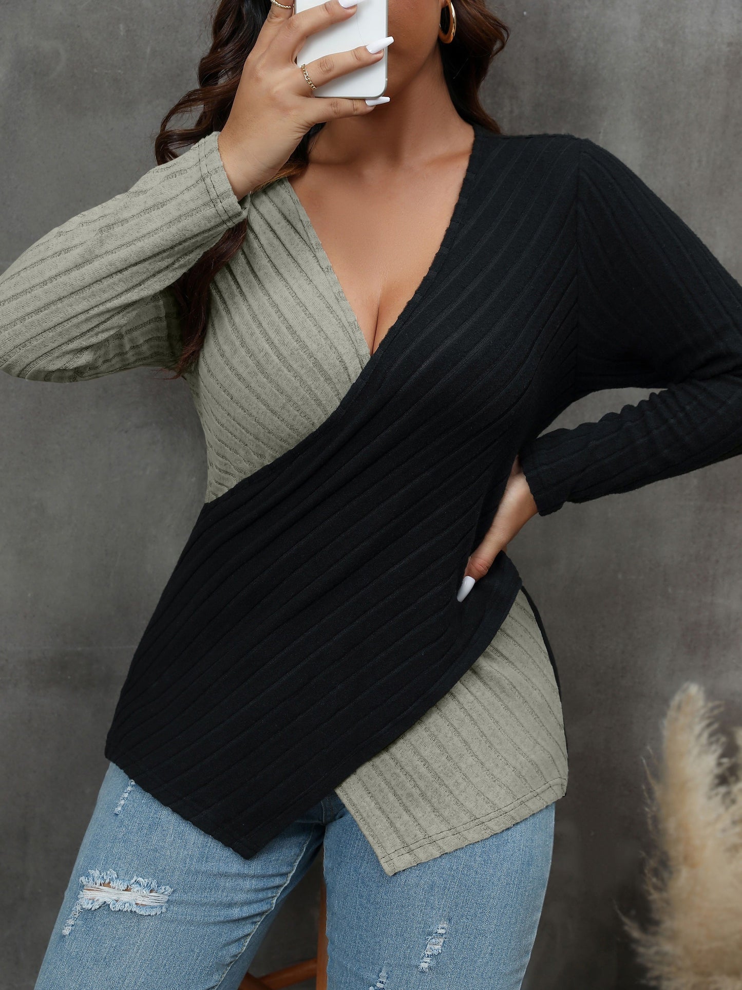 gbolsos Plus Size Casual Sweater, Women's Plus Colorblock Cross V Neck Long Sleeve Medium Stretch Jumper