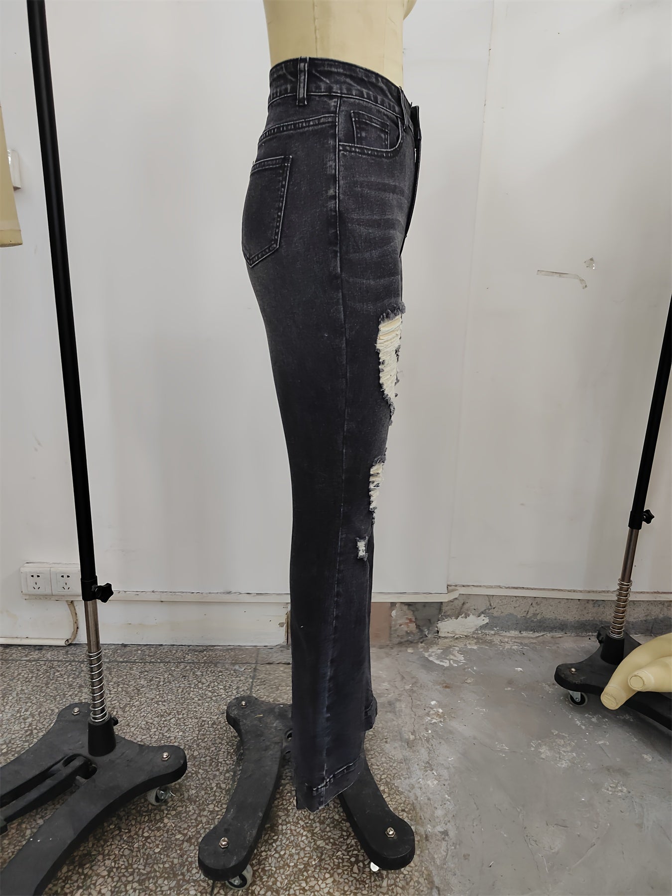 Vintage Flare Leg Ripped Jeans, Distressed High Rise Whiskering Bell Botton Retro Y2K Stretchy Denim Pants, Women's Denim Jeans & Clothing