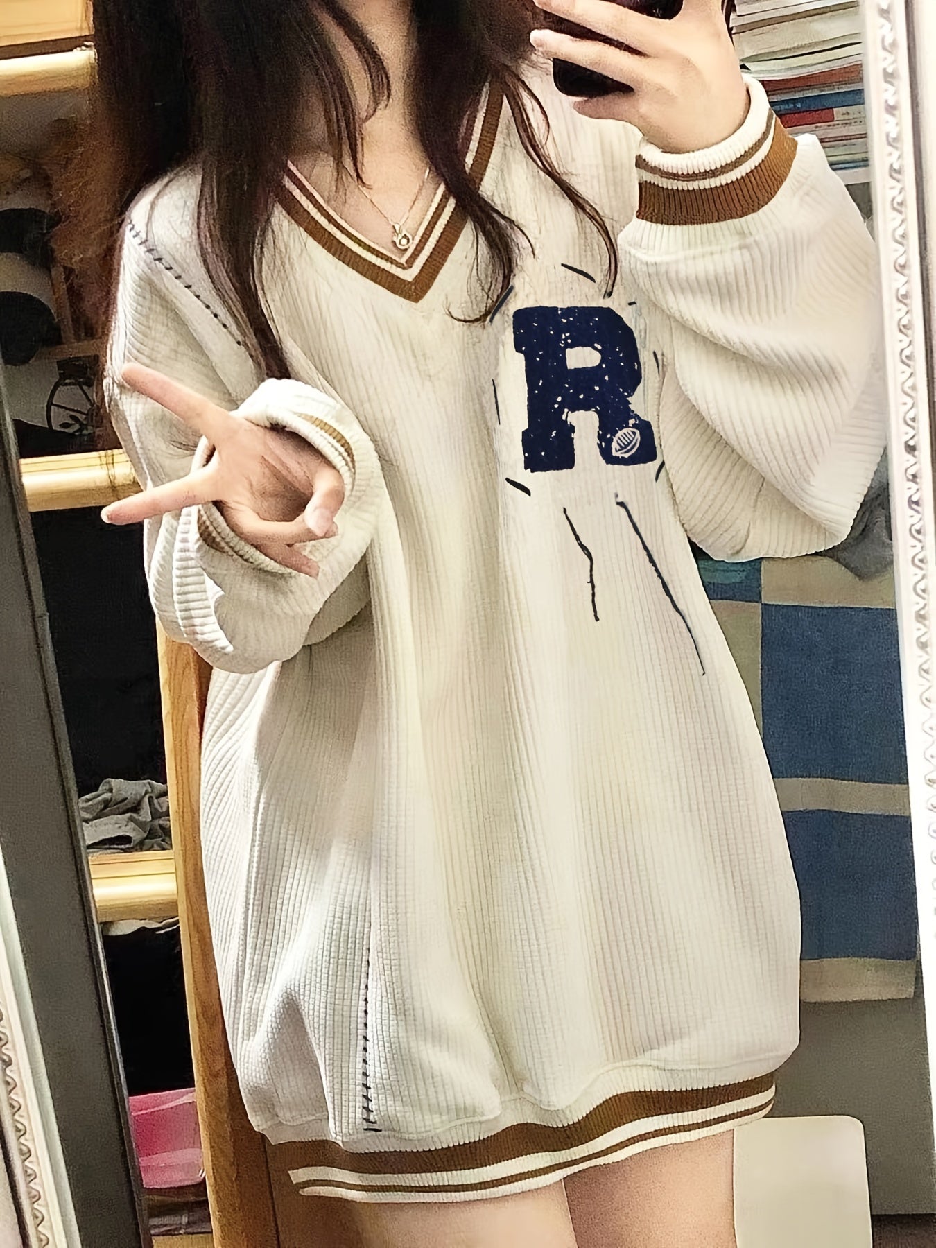 R Pattern V Neck Pullover Sweater, Preppy Long Sleeve Loose Sweater For Fall & Winter, Women's Clothing