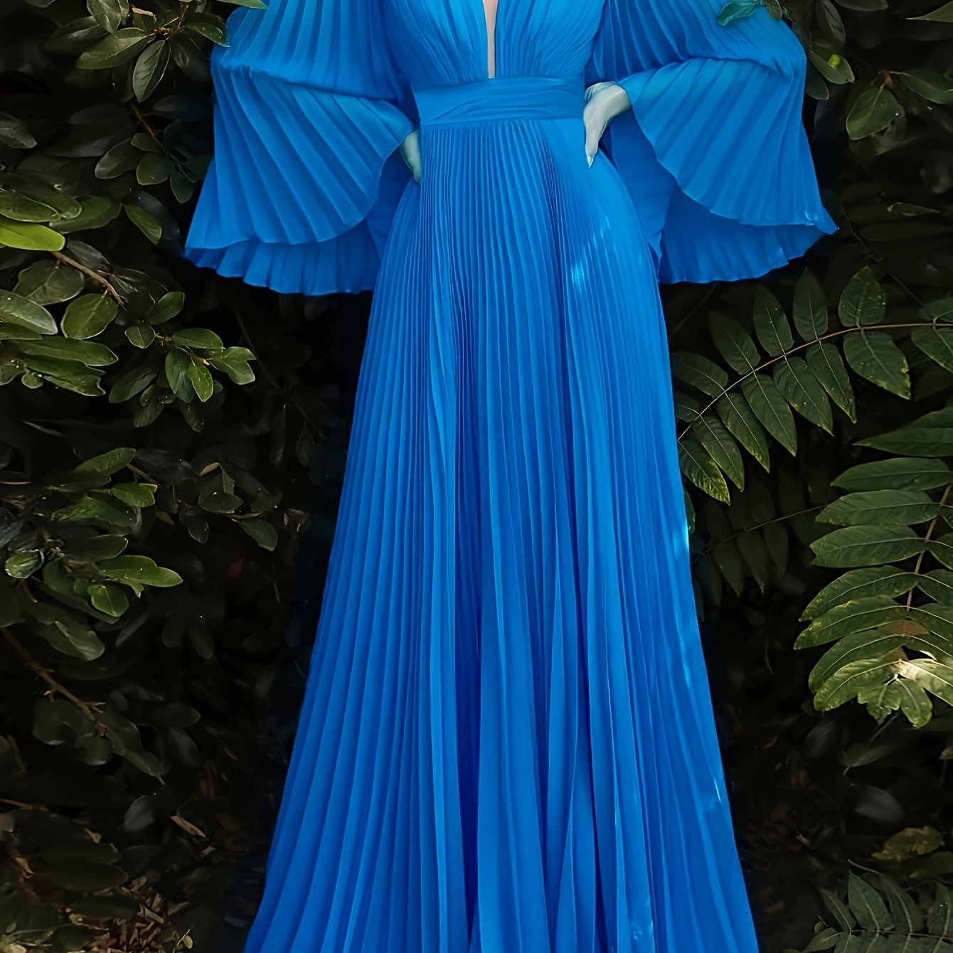 gbolsos Plus Size Solid Pleated Bridesmaid Dress, Elegant V-neck Flare Sleeve Maxi Dress For Wedding Party, Women's Plus Size Clothing