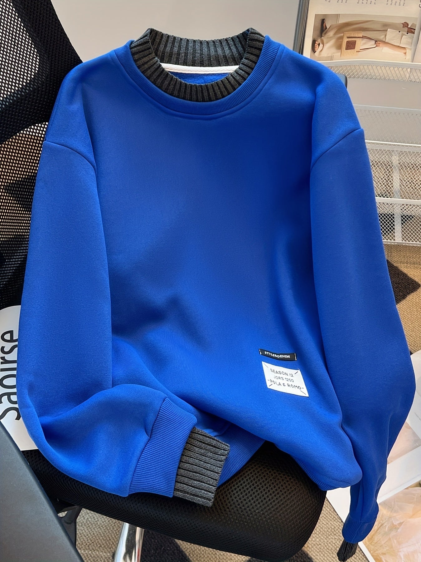 Solid Crew Neck Applique Sweatshirt, Long Sleeve Crew Neck Pullover Sweatshirt, Casual Tops For Fall & Winter, Women's Clothing