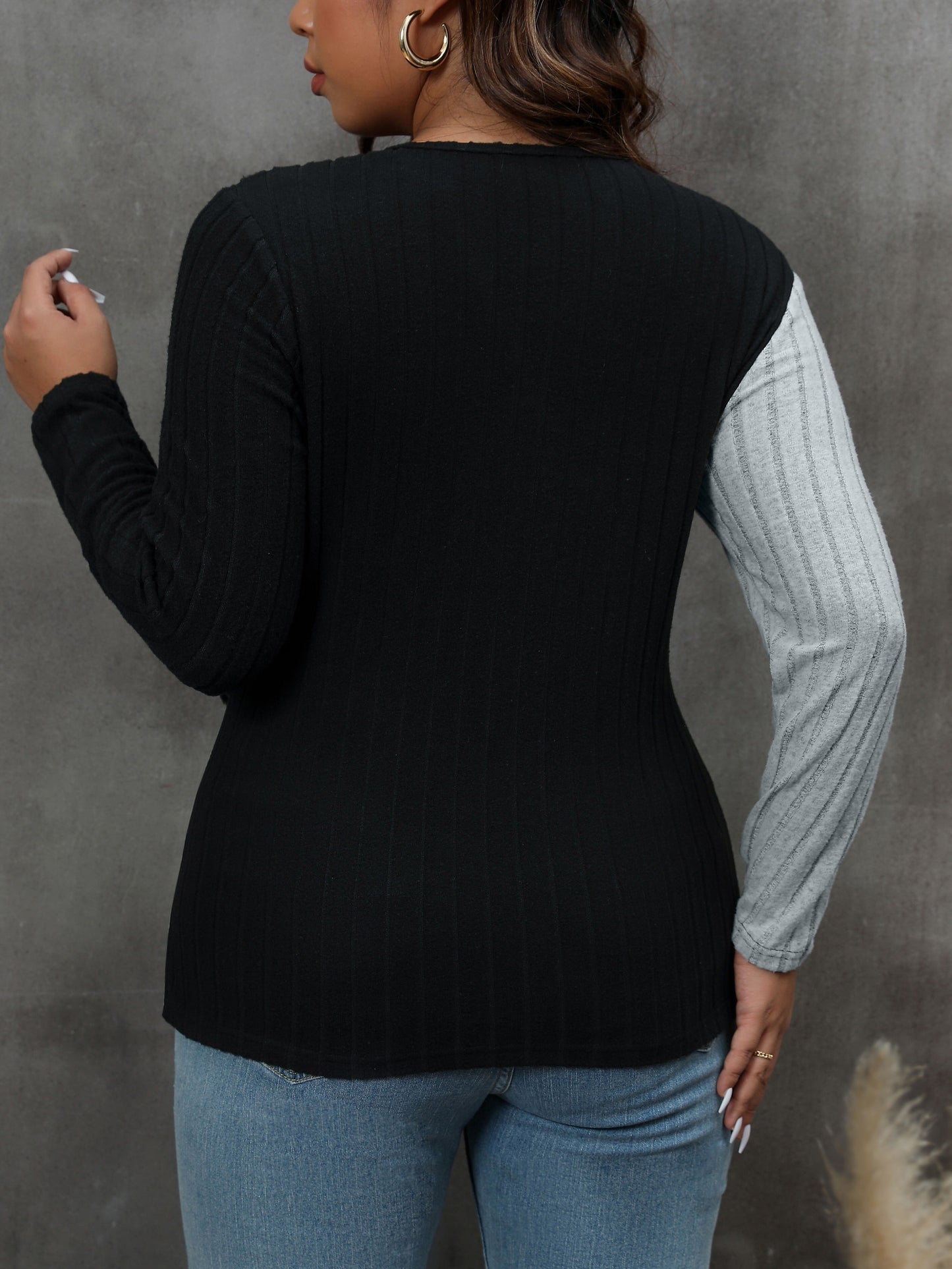 gbolsos Plus Size Casual Sweater, Women's Plus Colorblock Cross V Neck Long Sleeve Medium Stretch Jumper