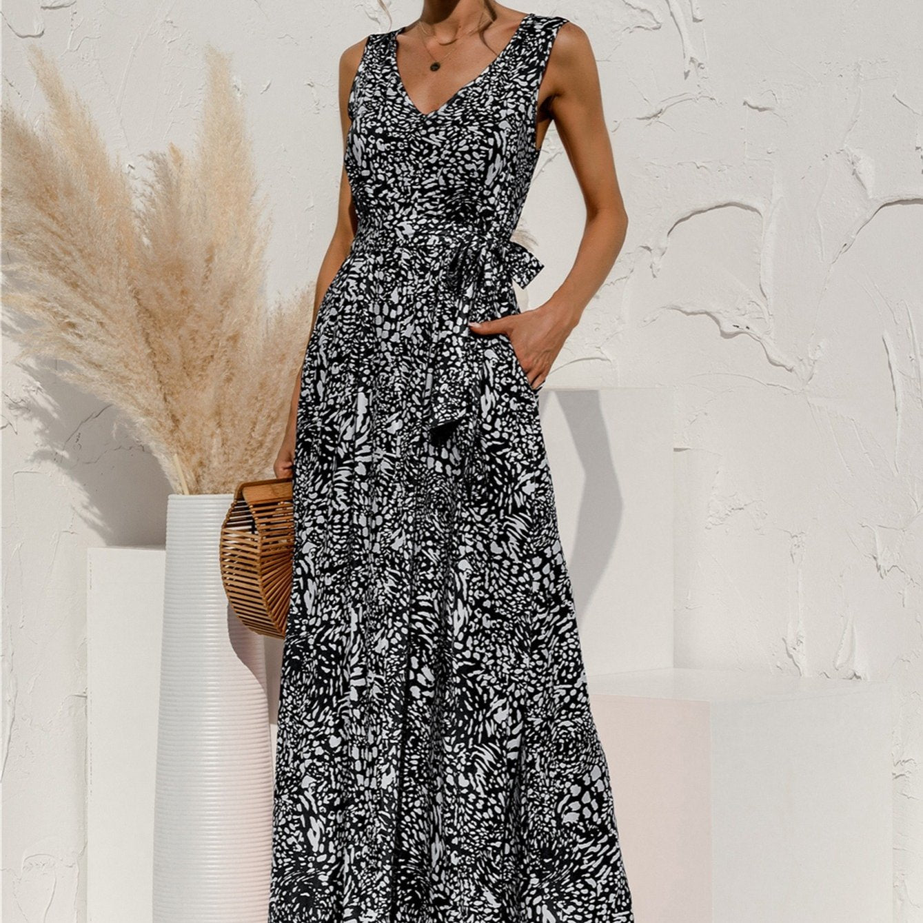 2025 gbolsos Women's Dresses V Neck Floral Print Maxi Dresses