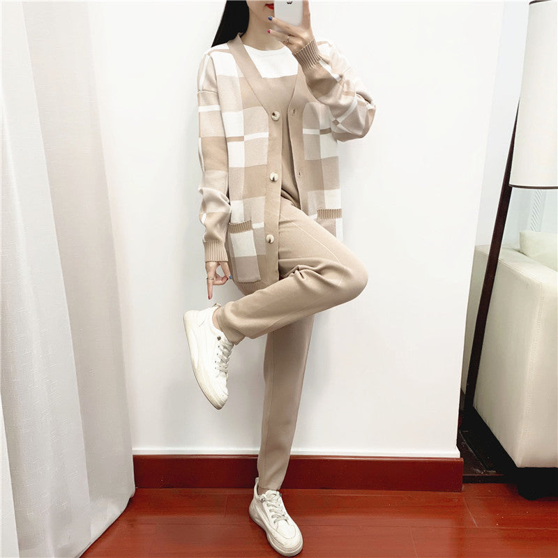 GBOLSOS Hot trade 2025 autumn and winter temperament three-piece set women's 2025 style age-reducing casual fashion knitted jacket sweater three-piece set