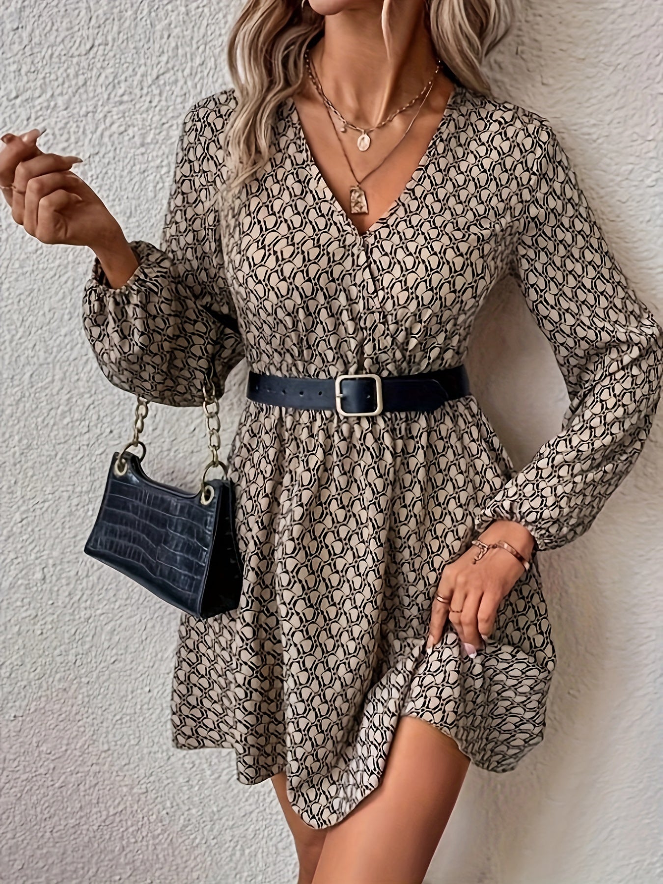 Allover Print Simple Dress, Casual V Neck Long Sleeve Dress, Women's Clothing