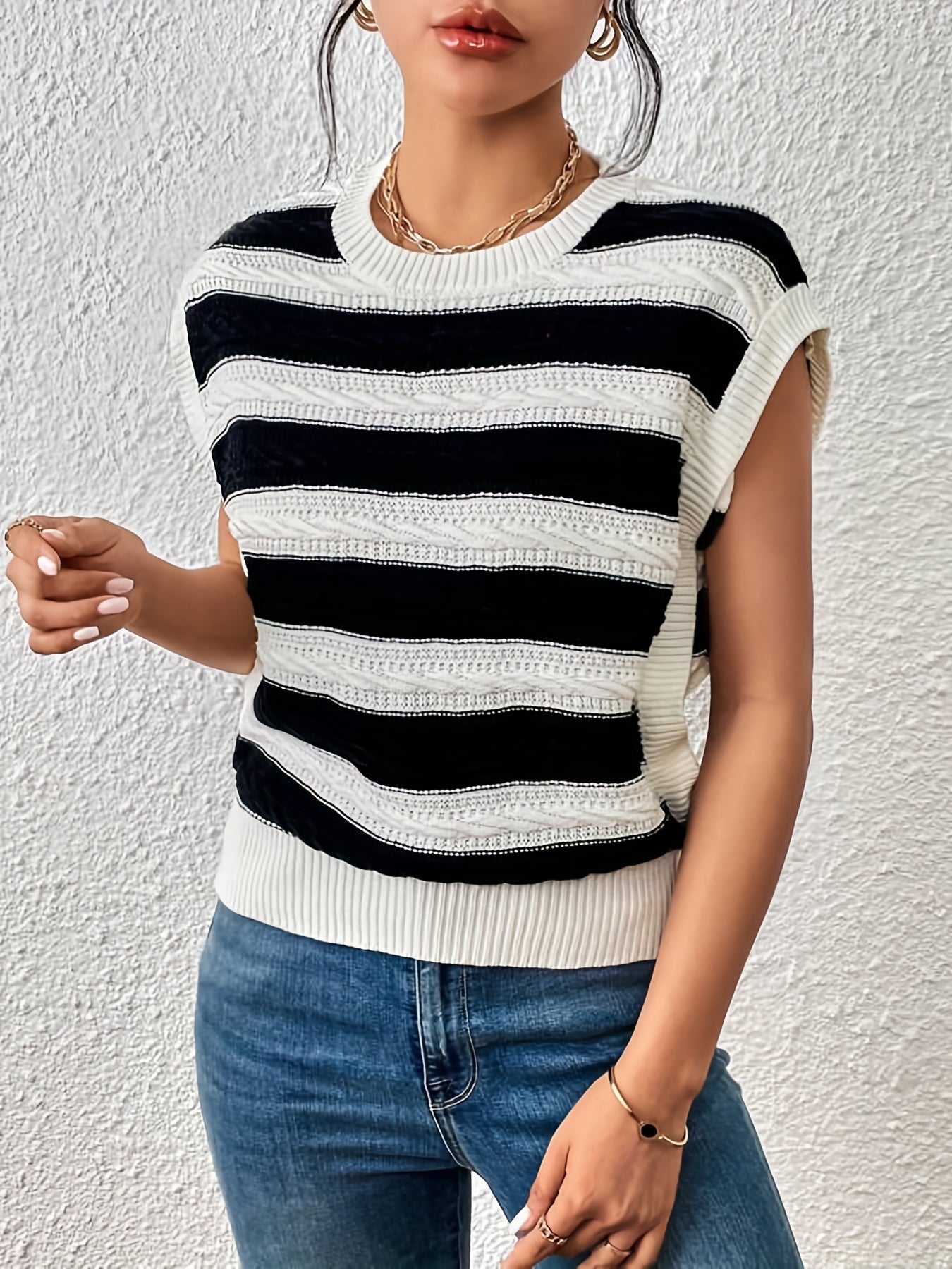 gbolsos Striped Crew Neck Sweater Vest, Casual Sleeveless Vest For Spring & Fall, Women's Clothing