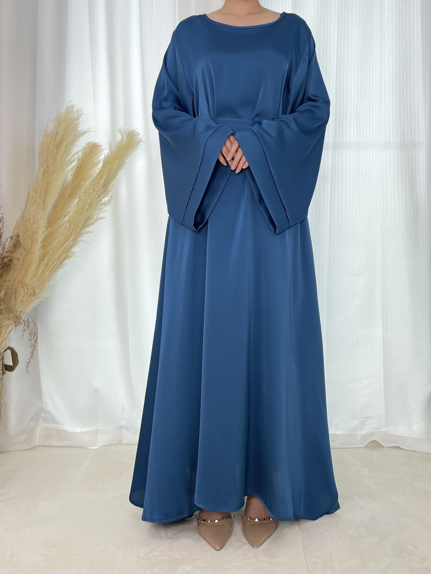 Solid Maxi Kaftan Abaya, Modest Crew Neck Long Sleeve Abaya, Women's Clothing