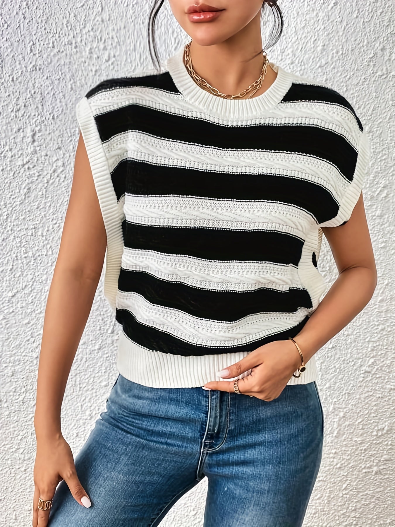 gbolsos Striped Crew Neck Sweater Vest, Casual Sleeveless Vest For Spring & Fall, Women's Clothing