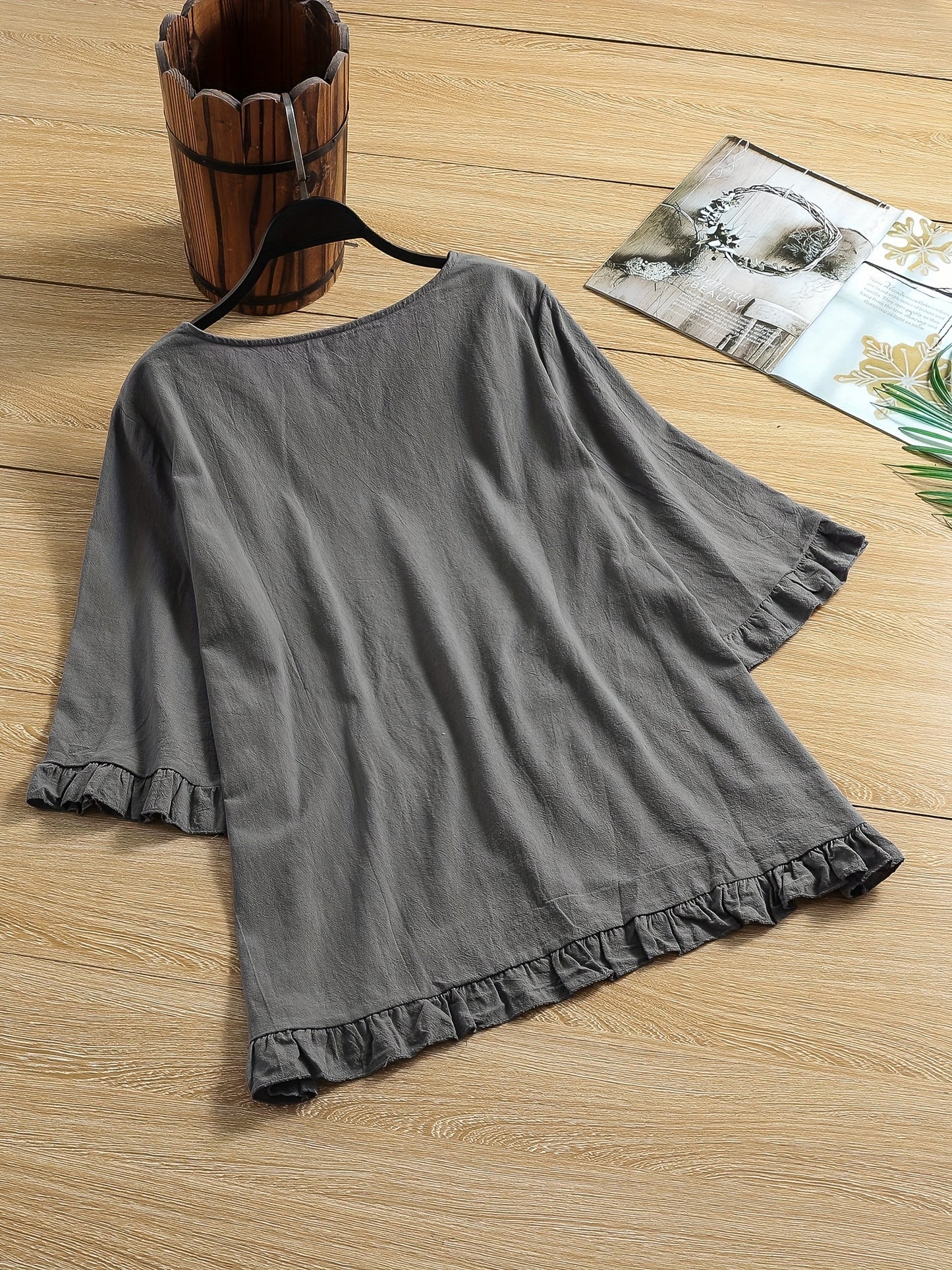 solvbao Plus Size Casual Top, Women's Plus Solid Lettuce Trim Half Sleeve Round Neck Slight Stretch Top