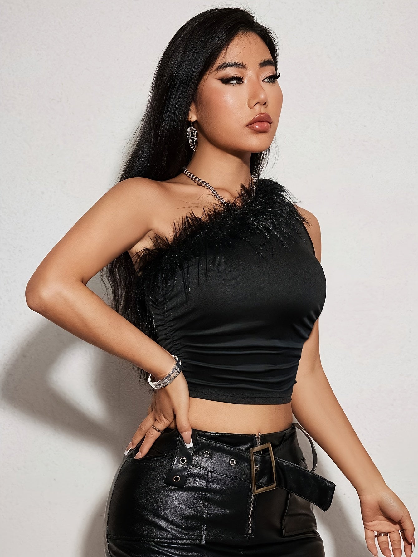 gbolsos Solid Color Single Shoulder T-shirt, Elegant Contrast Trim Sleeveless Crop T-Shirt For Every Day, Women's Clothing