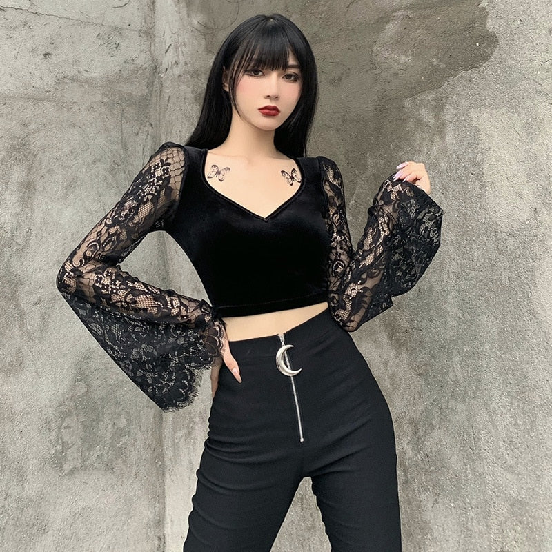 Gbolsos 90s Vintage Velvet Black Crop Top Elegant Lady Lace Flare Sleeve V Neck T-shirt Harajuku Grunge Retro Tees Women Gothic Clothes