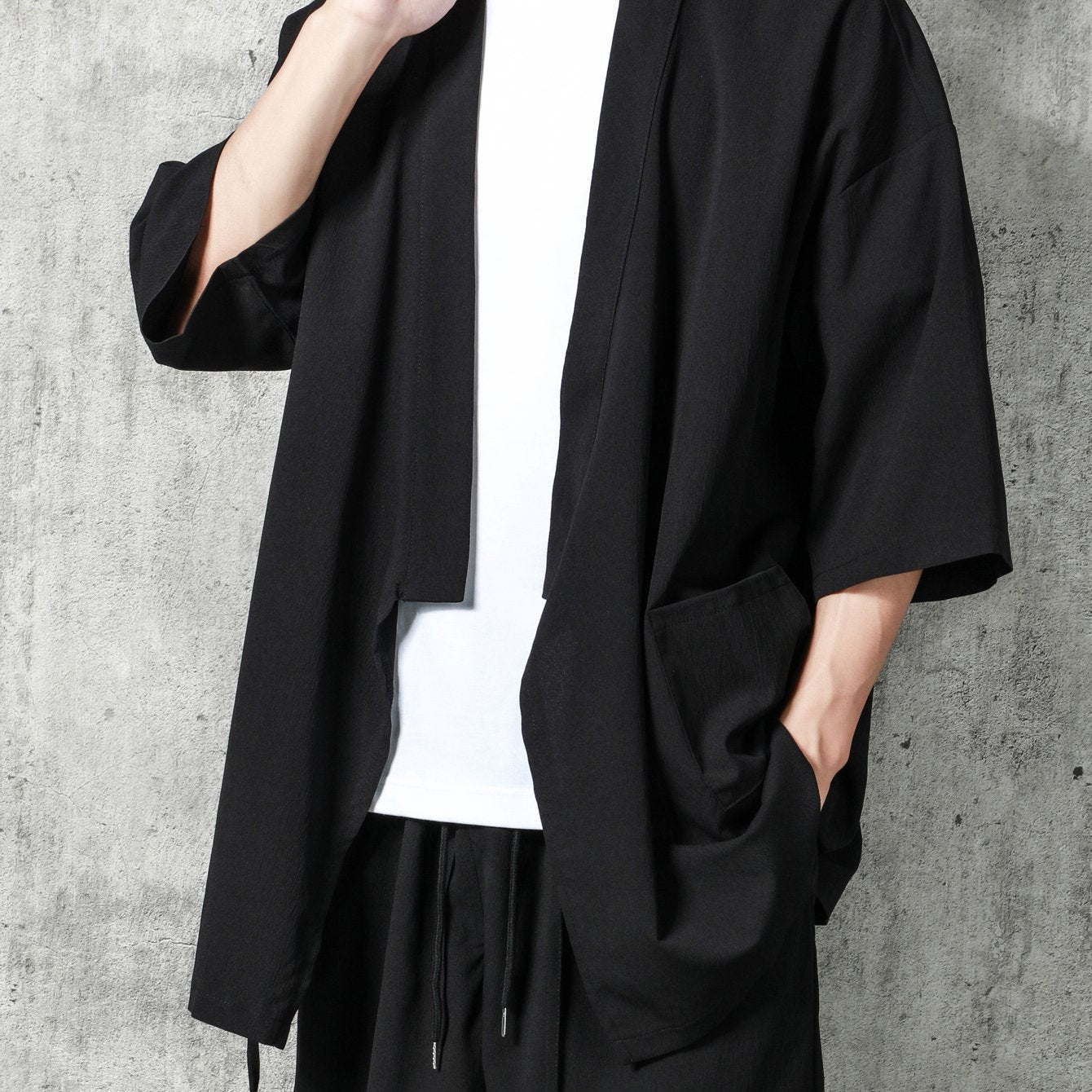 gbolsos  Sun Protection Men's Loose Retro Japanese Style Kimono Shirt - Stylish and Comfortable Casual Wear