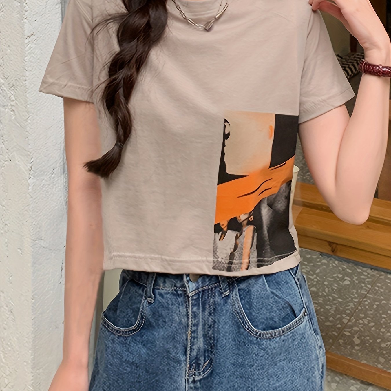 gbolsos  Y2K Figure Print Crop T-Shirt, Casual Crew Neck Short Sleeve T-Shirt For Spring & Summer, Women's Clothing