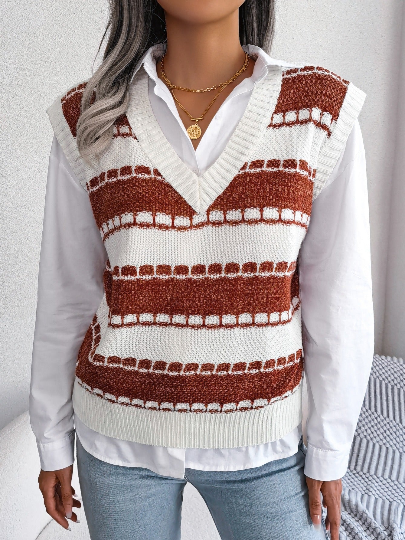 2025 gbolsos  Women's Sweater Colorblock V Neck Sweater Vest